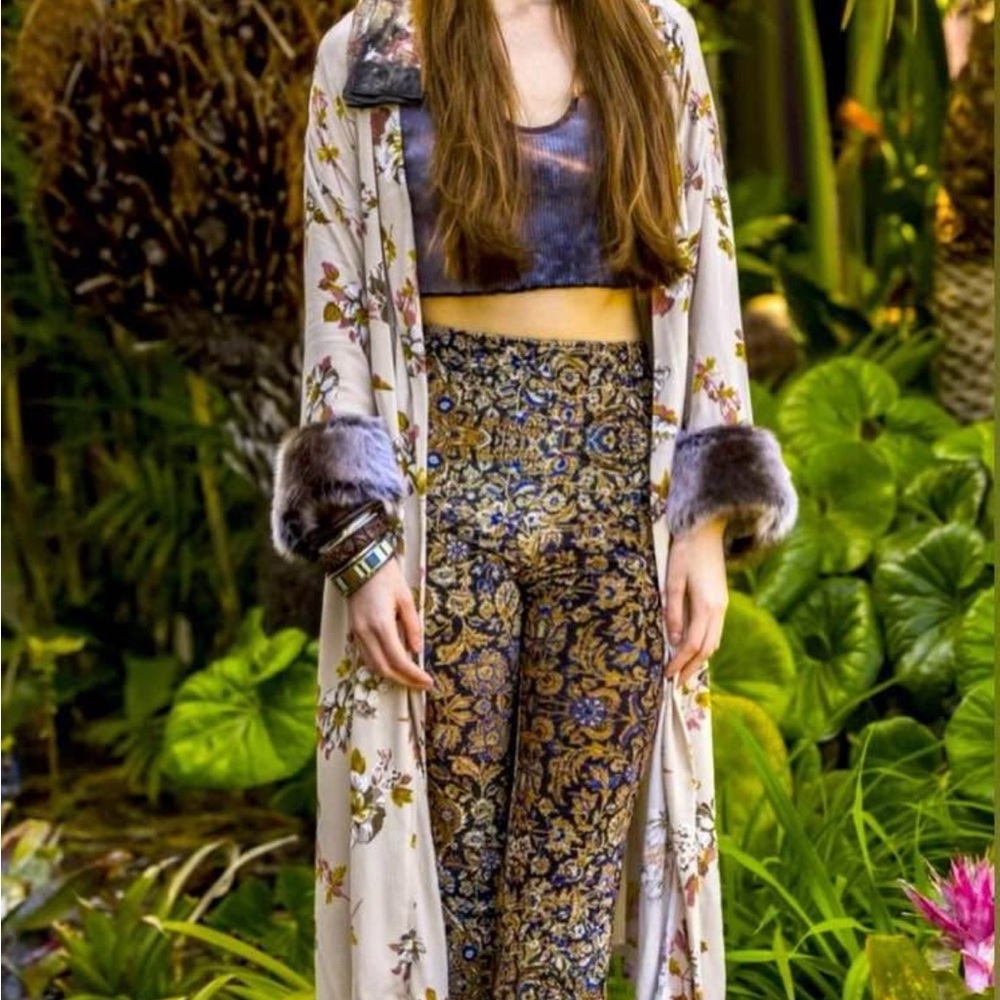 Jennafer Grace Hermia Faux Fur Koi Kimono L/XL